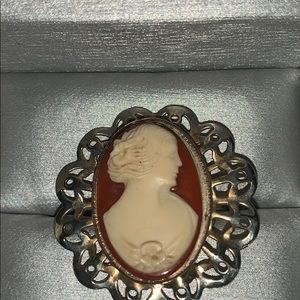Cameo pin